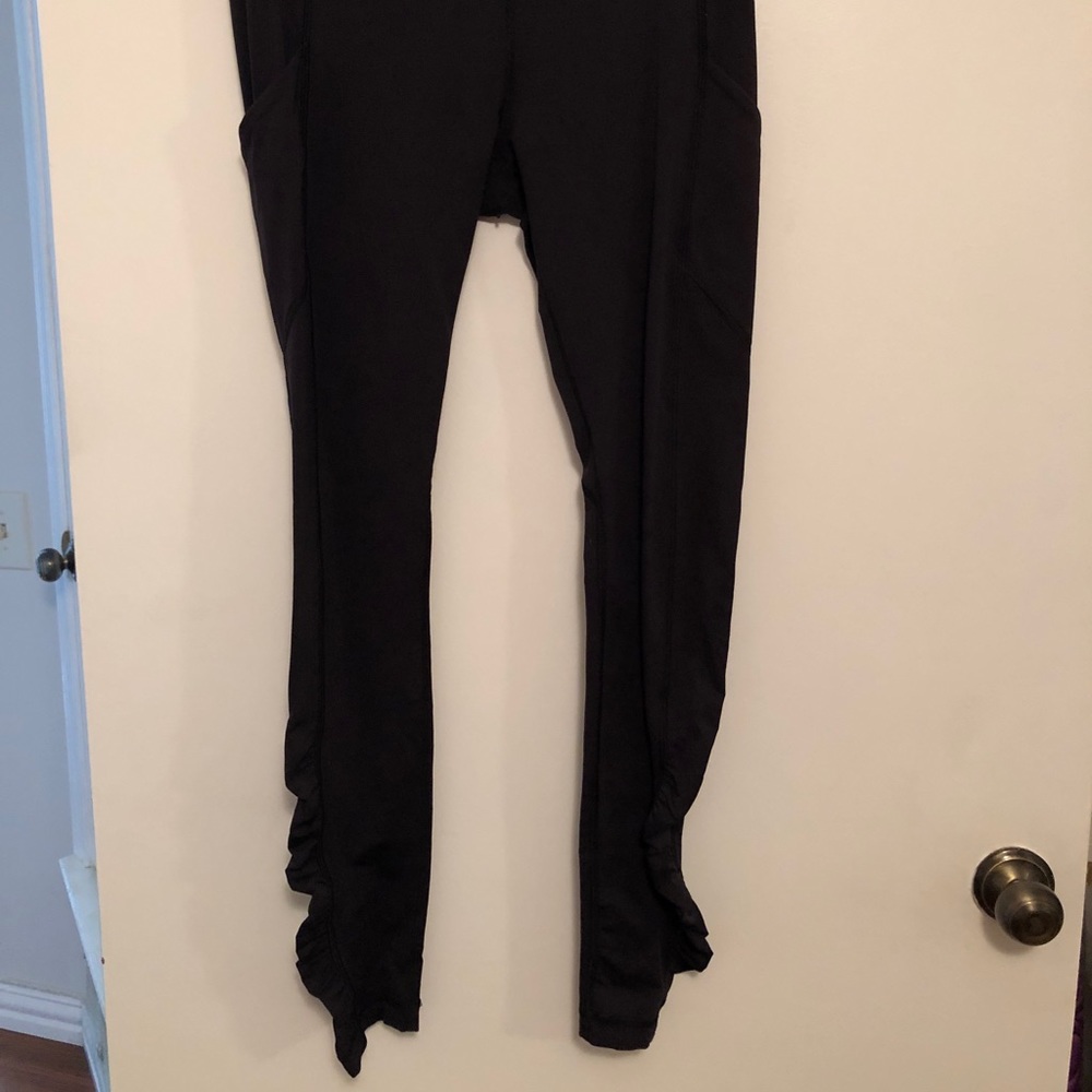 Black lululemon leggings